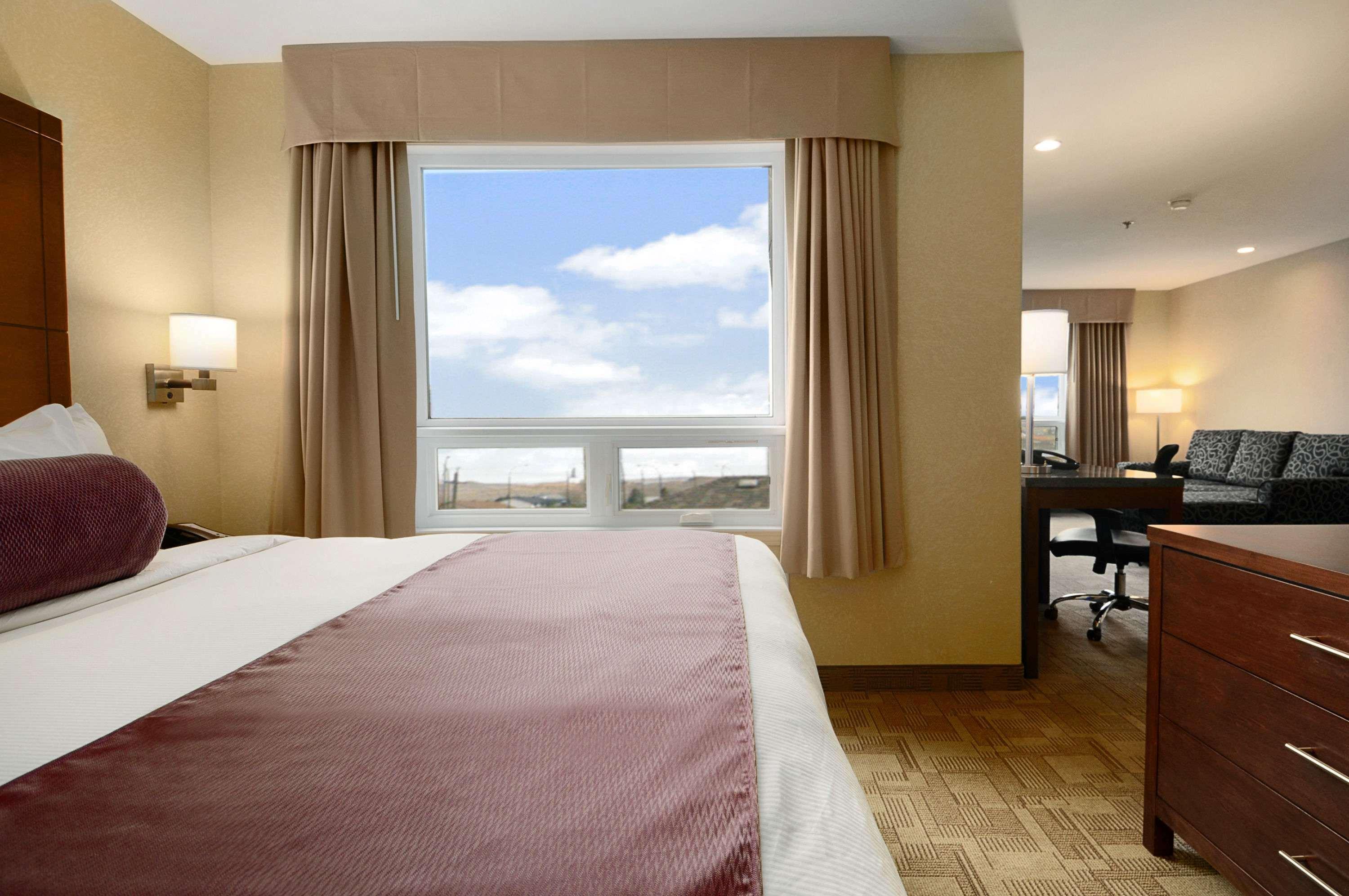 Days Inn By Wyndham Regina Airport West Rom bilde