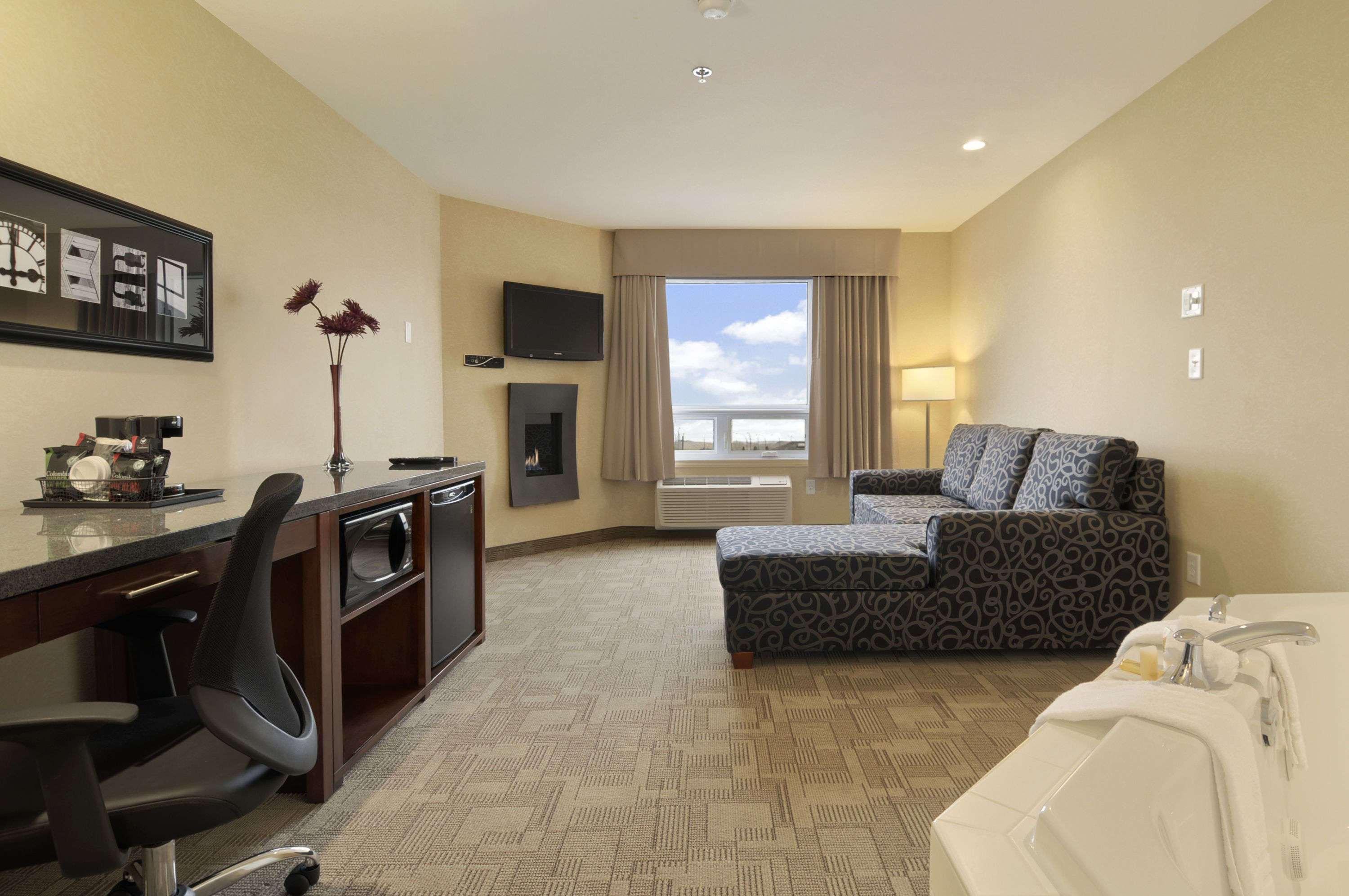 Days Inn By Wyndham Regina Airport West Rom bilde